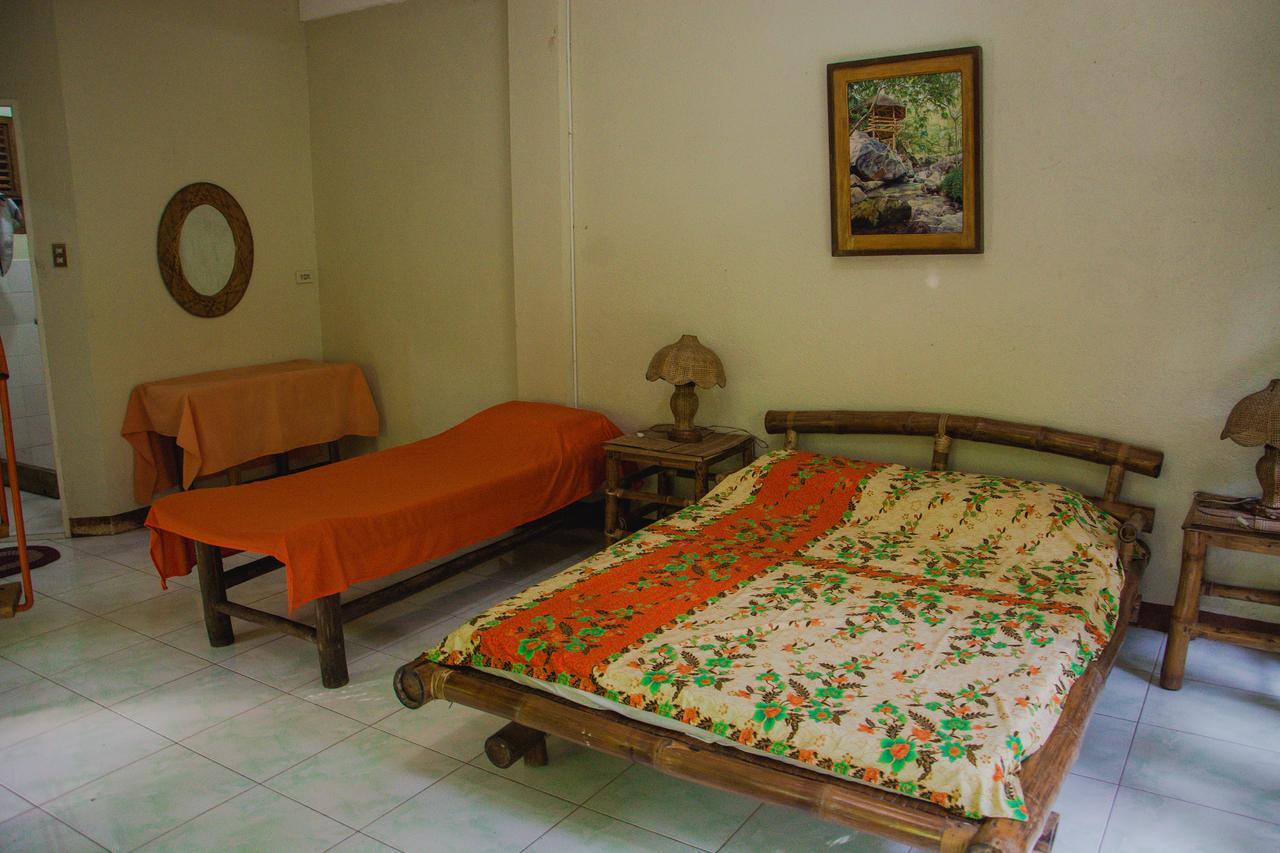 Forest Camp Resort Valencia  Exterior photo
